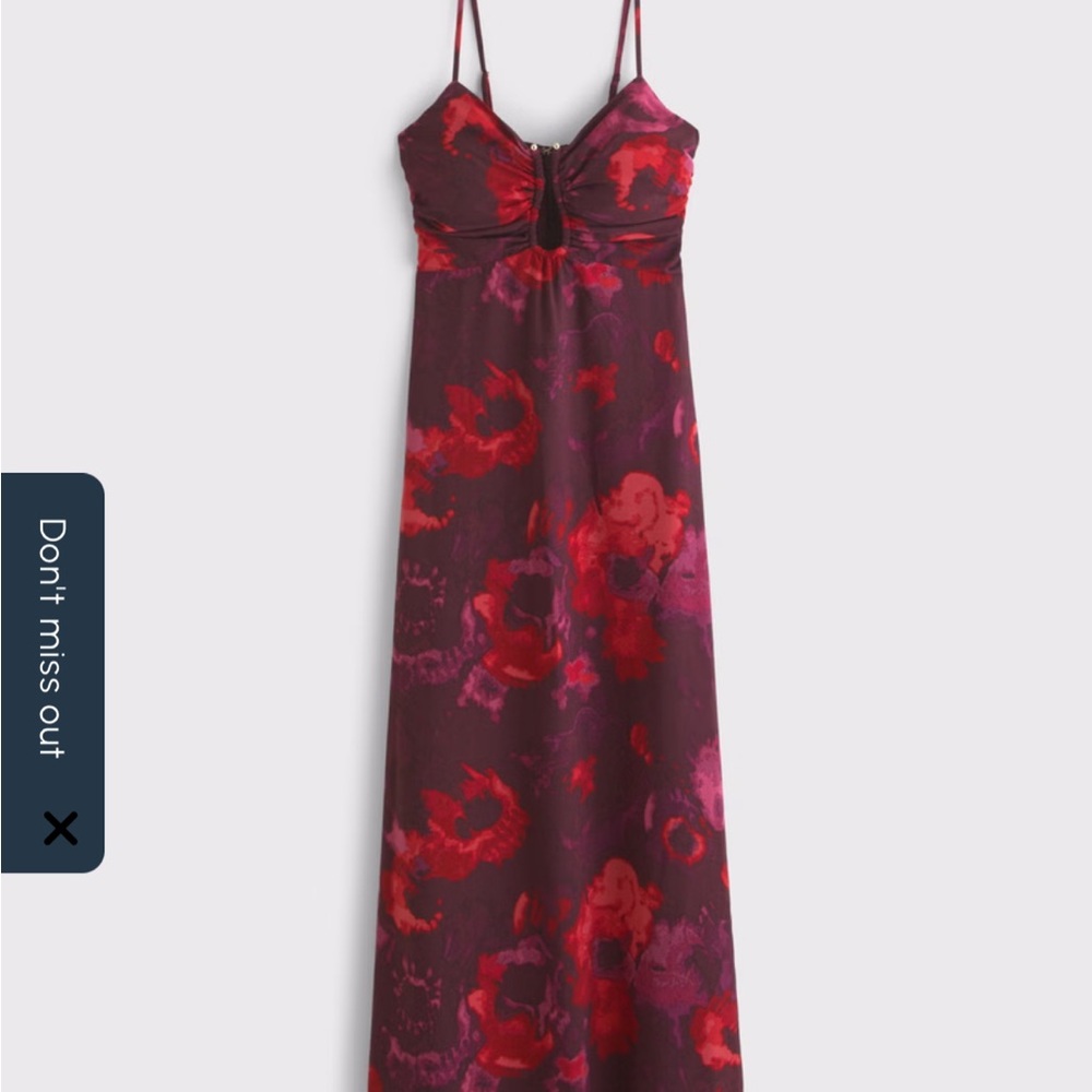 Abercrombie & Fitch Floral Maxi Dress in Red and Pink - Picture 3 of 5
